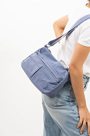 Kadın Suya Dayanıklı Paraşüt Kumaş 5 Gözlü Mavi Renkli Çapraz Askılı El Ve Omuz Çantası