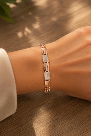 Sertifikalı 316L Çelik Rose Gold Geometrik Çok Sıralı Zirkon Taşlı Premium Kadın Bileklik