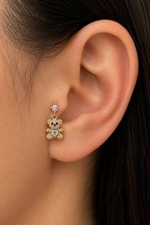 Sertifikalı 316L Çelik Kalp Taşlı Ayıcık Figürlü Sallantılı Premium Altın Kaplama Tragus ve Helix Piercing