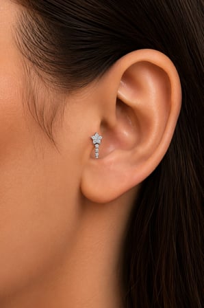 Sertifikalı 316L Çelik Taşlı Kayan Yıldız Figürlü Sallantılı Premium Gümüş Renk Helix Piercing