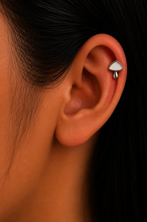 Sertifikalı 316L Çelik Beyaz Taşlı Mantar Figürlü Premium Gümüş Renk Tragus, Helix ve Conch Piercing
