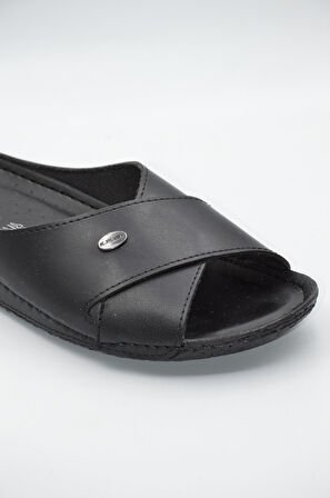 Berry Anatomik Dört Mevsim Siyah Kadın Terlik - 1001