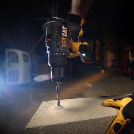 Cat DXK201 18VOLT/2.0AH Li-Ion Çift Akülü Kömürsüz Profesyonel Şarjlı Darbeli Matkap + DX7030 +
