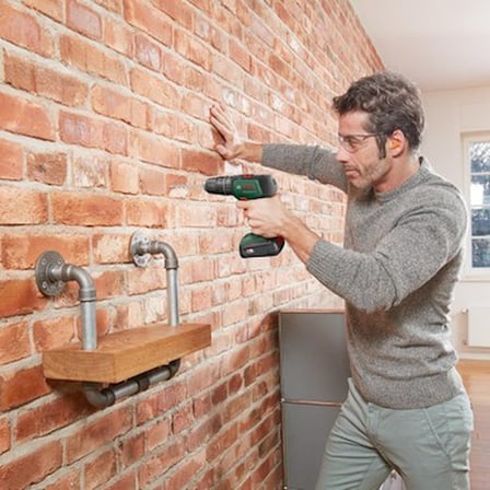 Bosch 06039D4107 Universalımpact Akülü Darbeli Matkap 18V 2x 1.5AH Güçlü 210 Aksesuar ile Yeşil