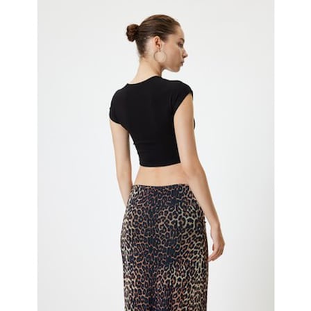 Kap Kol Bisiklet Yaka Kadın Tişört: Modal Karışımlı Slim Fit