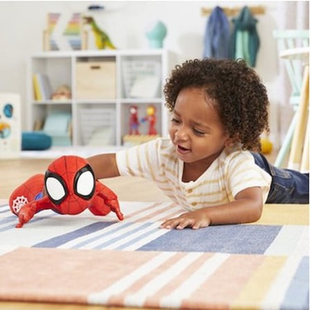 Dans Eden Spider-Man ile Eğlenceli Aksiyon Figürü
