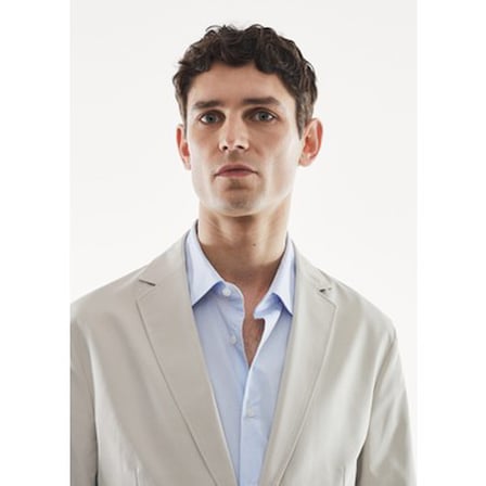 Slim Fit Teknik Takım Modelleri ile Modern Görünüm