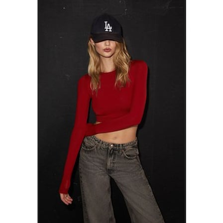 Esnek Uzun Kollu Kırmızı Kadın Crop Üst Modelleri ile Stil