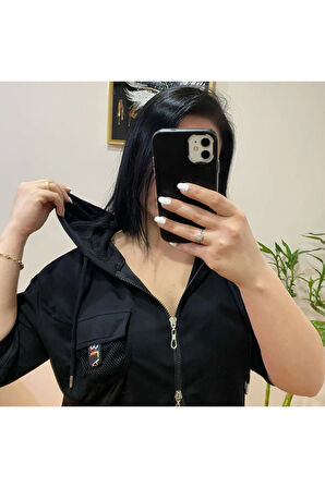 Kapüşonlu Siyah Crop Sweatshirt