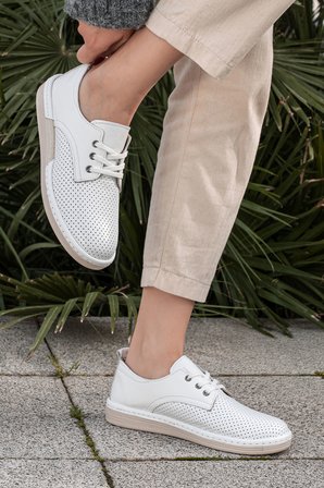  İçi Dışı Hakiki Deri Kadın Sneaker