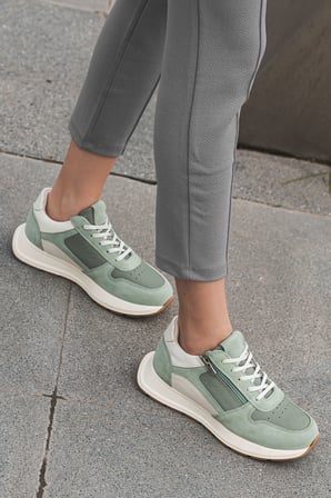 Yandan Fermuarlı Deri ve Süet Kadın Sneaker