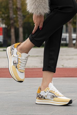 Süet ve Hakiki Deri Detaylı Kadın Sneaker