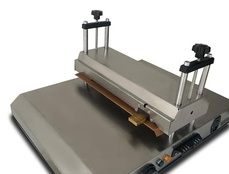 Sönmez Vakum Çift Yönlü Jelatin Çekme Makinesi Jelatin Paketleme Makinesi