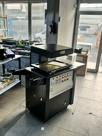 Sönmez Vakum Karton Üzeri Musluk Oyuncak Gümüş Paketleme Makinesi Skinpack Vakum Makinası