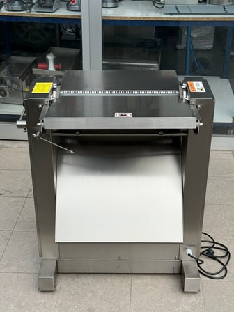 Lavion Döner Eti Açma Makinesi Yaprak Döner Makinesi