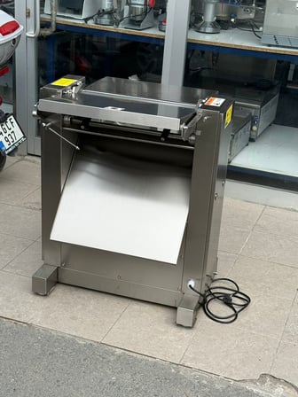 Lavion Döner Eti Açma Makinesi Yaprak Döner Makinesi