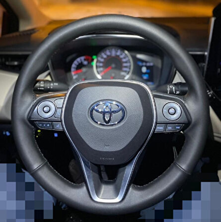 DİKİŞLİ DİREKSİYON KILIFI SOFT DÜZ YÜZEYLİ DERİ İKİ PARCA SİYAH DİKİŞLİ TOYOTA 2019 SONRASİ İÇİN