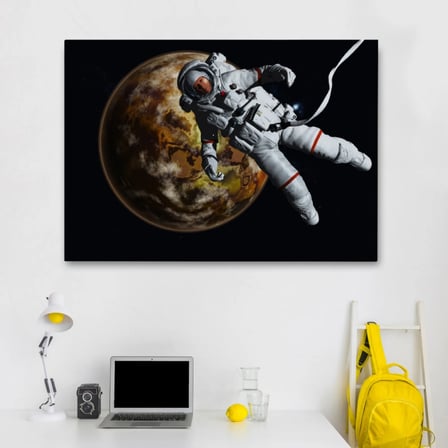 Gezegenin Arka Planındaki Astronot, Sanatsal Dekoratif Kanvas Tablo, Duvar Dekoru 1182