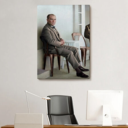 Sandalyede Oturan Karizmatik Atatürk Dekoratif Kanvas Tablo, Duvar Dekoru 6034