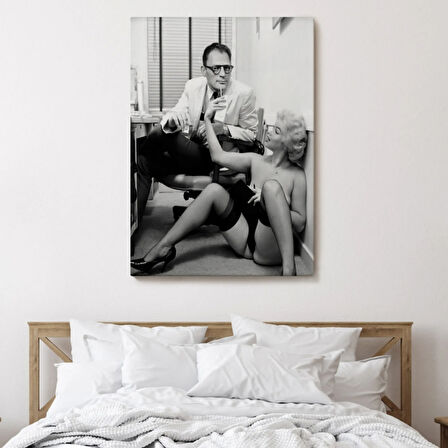 Arthur Miller ve Marilyn Monroe Cesur Pozu Dekoratif Kanvas Tablo, Duvar Dekoru 6063