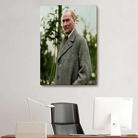 Paltolu Mustafa Kemal Atatürk Fotoğrafı Dekoratif Kanvas Tablo, Duvar Dekoru 6199