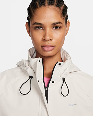 Nike Storm-FIT Swift KADIN KOŞU CEKETİ RÜZGAR VE SUYA DAYANIKLI-SPORTXOUTLET