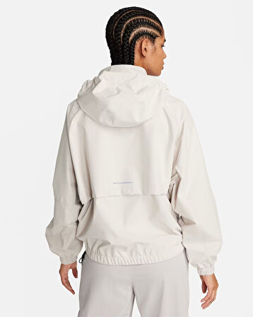 Nike Storm-FIT Swift KADIN KOŞU CEKETİ RÜZGAR VE SUYA DAYANIKLI-SPORTXOUTLET