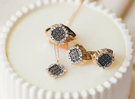 Anka Pırlanta Yüzük