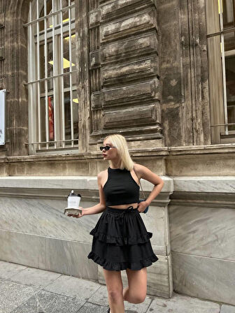 SUPPLİERBY BEL LASTİKLİ KAT FIRFIR DETAYLI KISA ETEK - Siyah