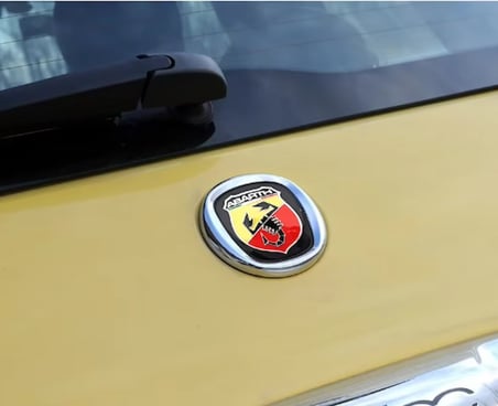 Abarth Logo Ön Panjur Arması Krom Çerçeveli 85mm Orjinal