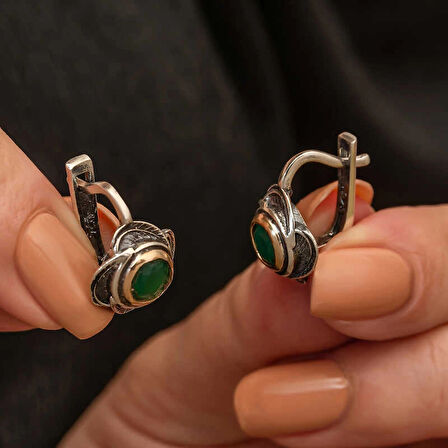 Supertrend Gümüş Çiçek Desenli Otantik Kadın Küpe