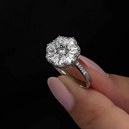 Supertrend Gümüş Baget Taşlı Kadın Yüzük