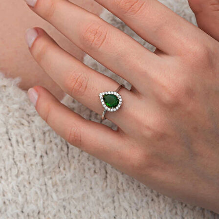 Supertrend Gümüş Damla Zümrüt Taşlı Kadın Yüzük