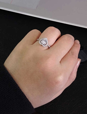 Supertrend Gümüş Kalpli Kadın Yüzük