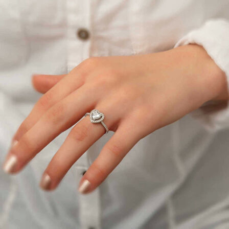 Supertrend Gümüş Kalpli Kadın Yüzük