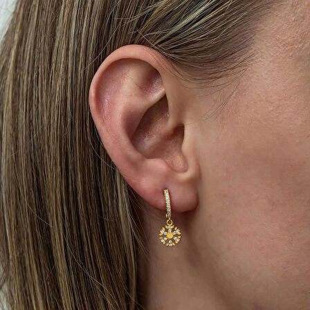 Supertrend Gümüş Sallantılı Gold Kar Tanesi Kadın Küpe