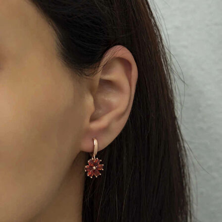 Supertrend Gümüş Kırmızı Çiçek Kadın Küpe