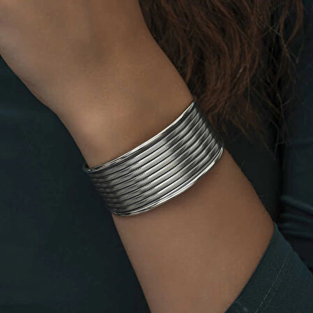 Supertrend Gümüş Eskitme Desenli Kadın Bilezik