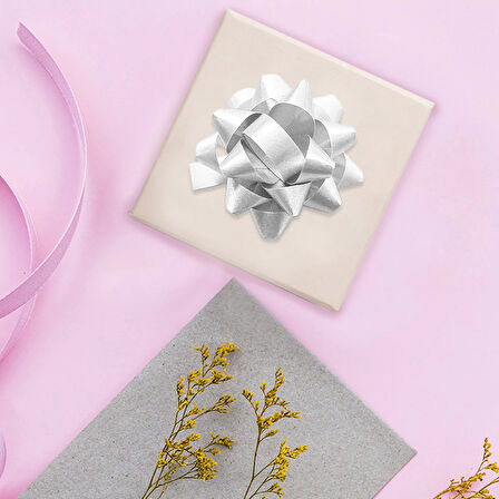 No:2 Beyaz Hediye Paketi Süsü