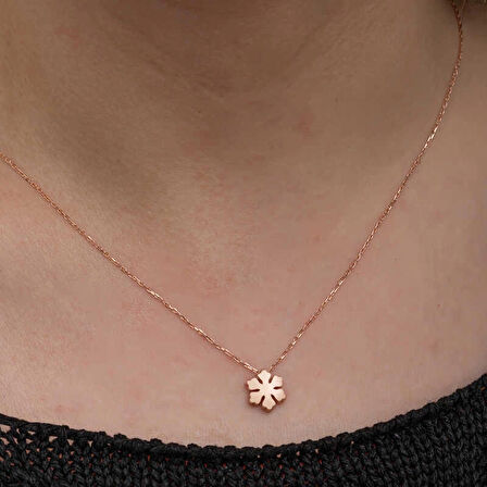 Supertrend Gümüş Rose Minimal Kar Tanesi Kadın Kolye