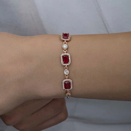 Supertrend Gümüş Rose Baget Kırmızı Taşlı Kadın Bileklik