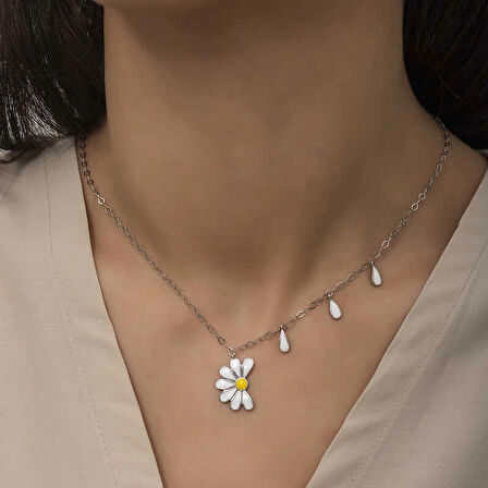 Supertrend Gümüş Rodyum Papatya Seviyor Sevmiyor Kadın Kolye