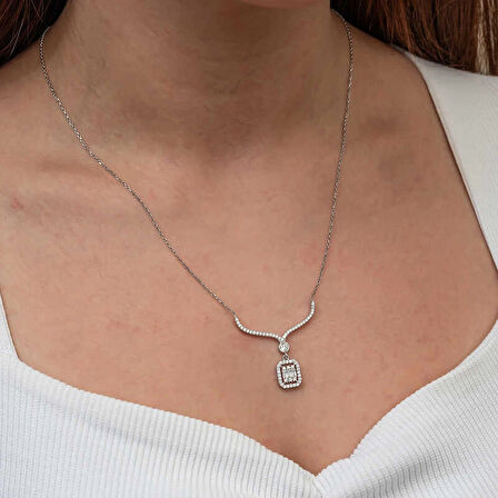 Supertrend Gümüş Baget Taşlı Gerdanlık Model Kadın Kolye