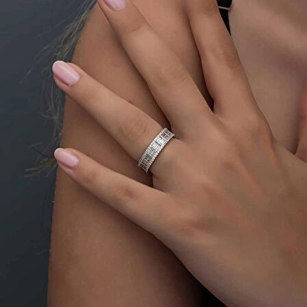 Supertrend Gümüş Sıralı Baget Taşlı Kadın Yüzük