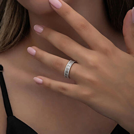 Supertrend Gümüş Sıralı Baget Taşlı Kadın Yüzük