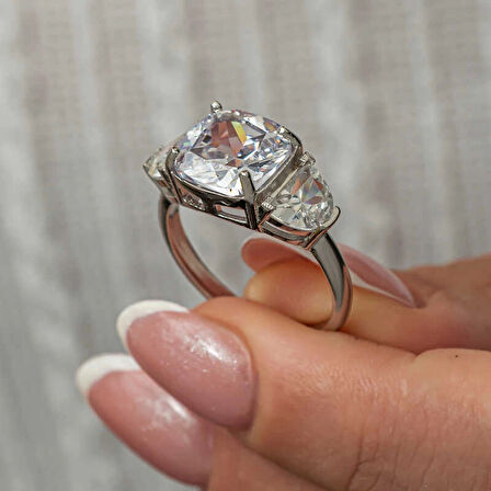 Supertrend Gümüş Beyaz Zirkon Taşlı Kadın Yüzük