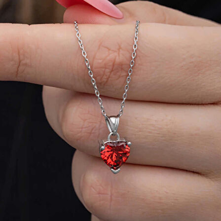 Supertrend Gümüş Kırmızı Taşlı Kalpli Kadın Kolye