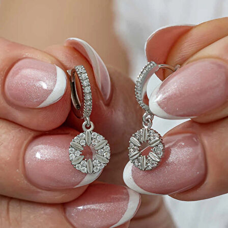 Supertrend Gümüş Geometrik Desenli Kadın Küpe