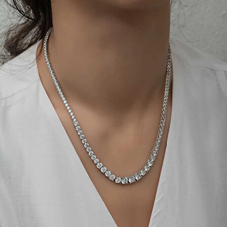 Supertrend Gümüş Süzme Beyaz Taşlı Su Yolu Kadın Kolye