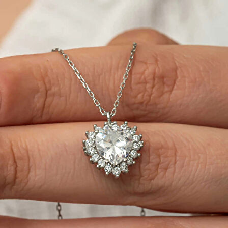 Supertrend Gümüş Zirkon Taşlı Kalp Kadın Kolye